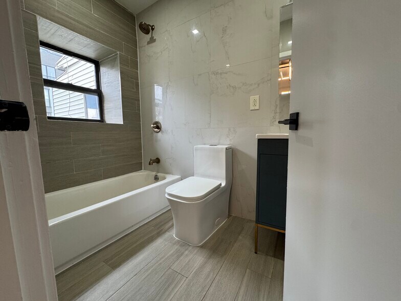 Unit 1 - 51 Seidler St