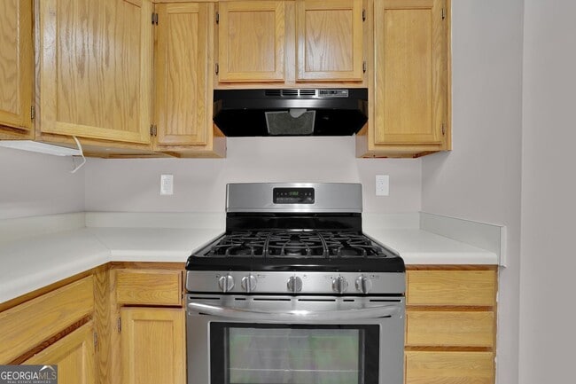 Building Photo - 255 Triple Oaks Dr