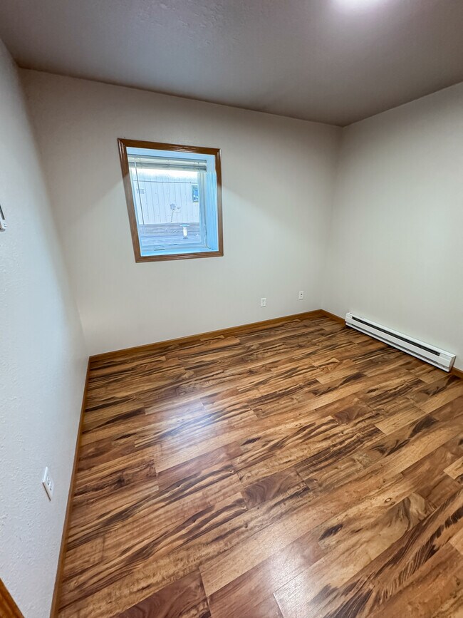 Building Photo - Theater Apartments Beulah