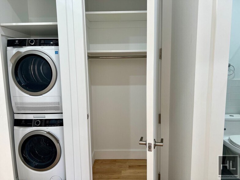 Building Photo - BEDFORD AVENUE