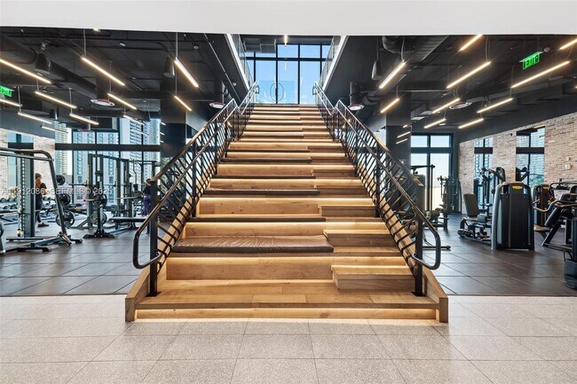 Building Photo - 398 NE 5th St