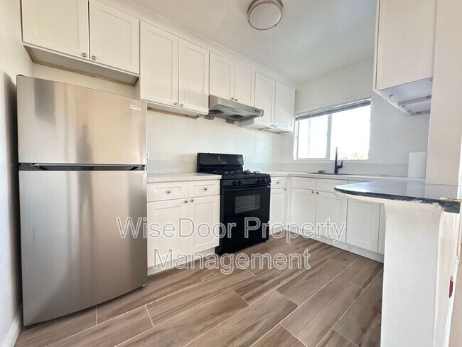 Building Photo - 5934 Cloverly Ave
