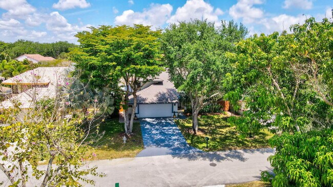 Building Photo - 6601 Sweet Maple Ln