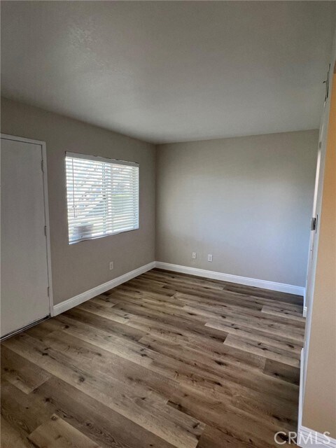 Building Photo - 3715 Country Oaks Loop