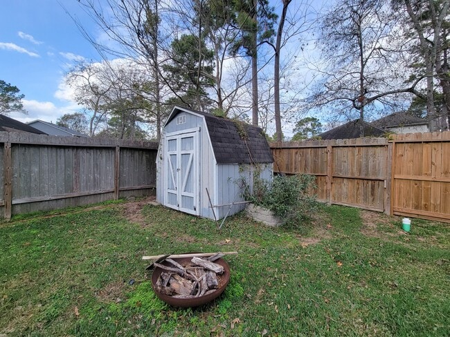 Building Photo - 714 Yawl Ct