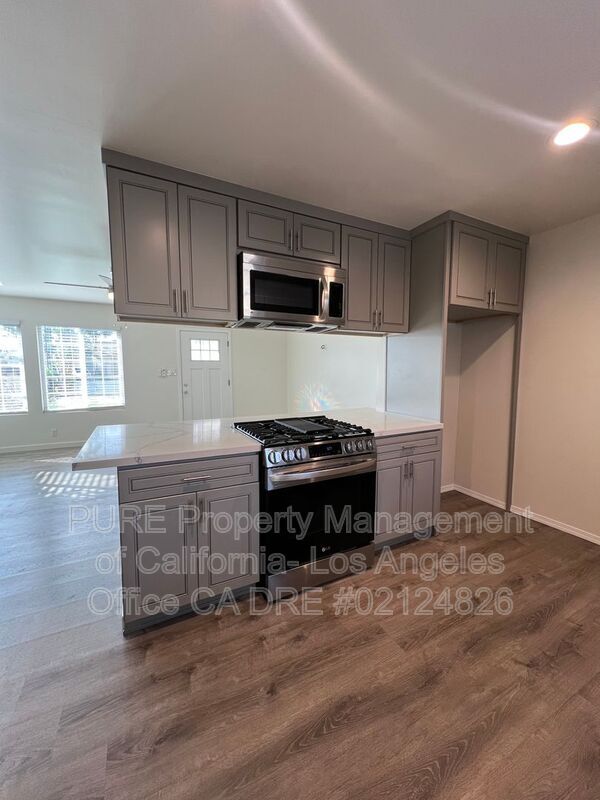Building Photo - 4417 166th St