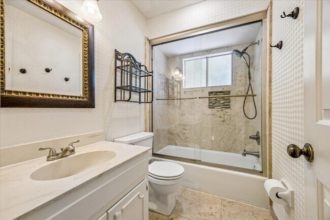 Building Photo - 2836 Baytown Cove