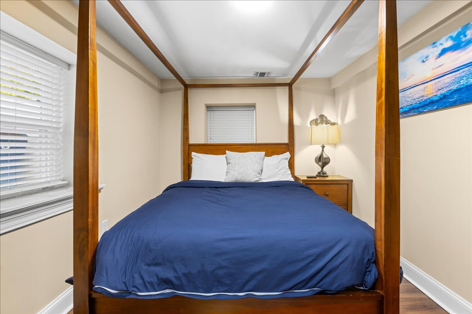 Building Photo - 16 S Nashville Ave