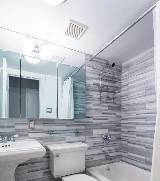 Building Photo - 290 W 12th St