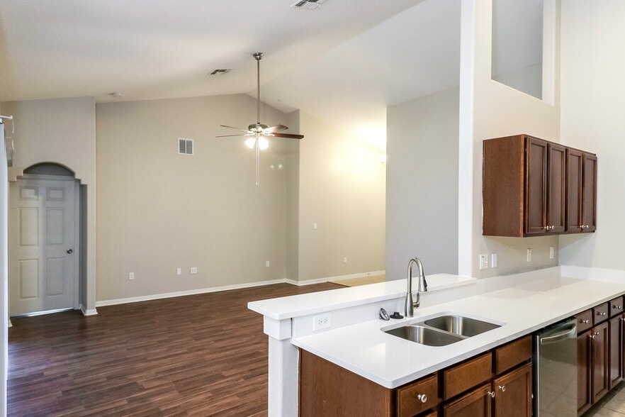 Building Photo - 426 Disston Ave