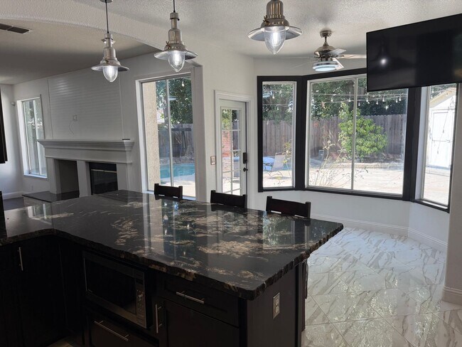 Building Photo - 9223 Camden Lake Way