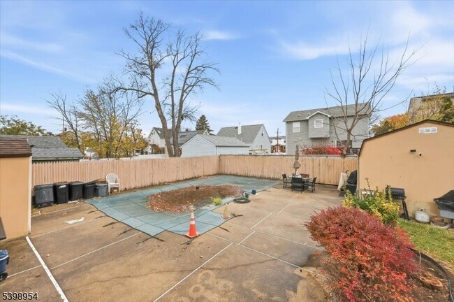 Building Photo - 67 Norwood Ave