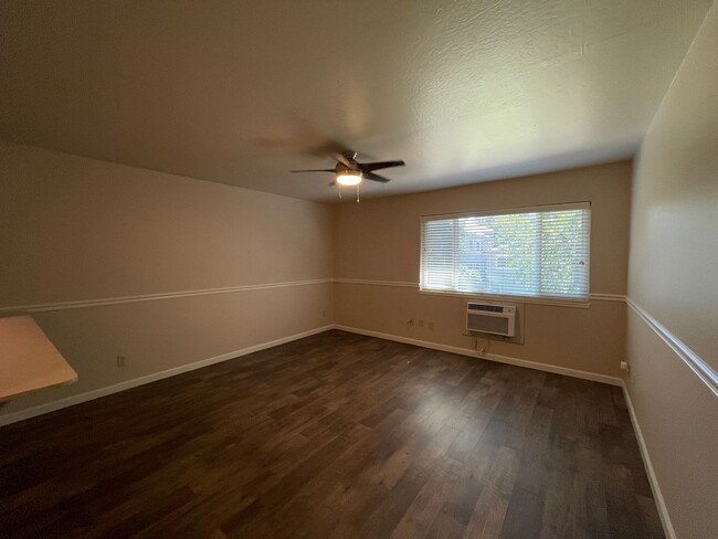 Interior Photo - 1711 N Street, Sacramento
