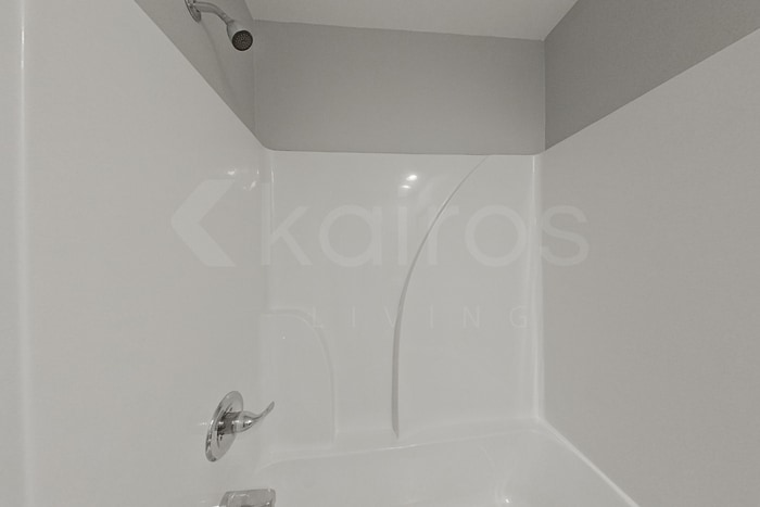 Building Photo - 1918 Perry St