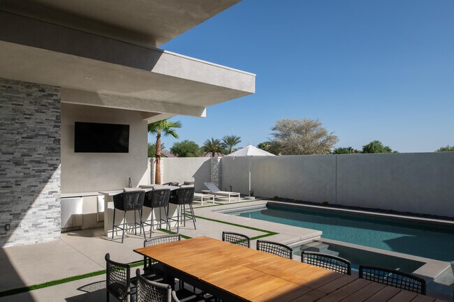 Building Photo - 80943 Elemento Ln