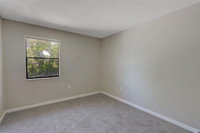 Building Photo - 12293 Sailwinds Dr