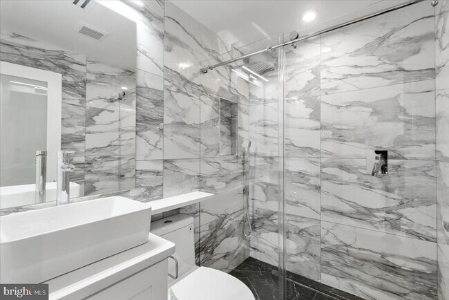 Building Photo - 3169 18th St NW