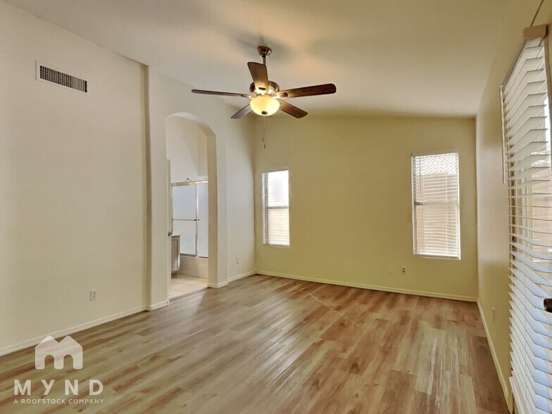 Building Photo - 17208 N Chance Dr