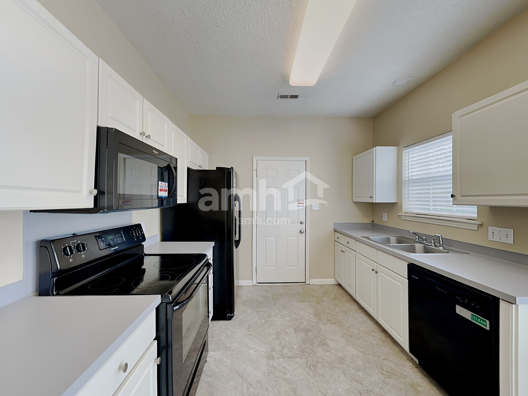 Building Photo - 9817 Stephen Thompson Ln