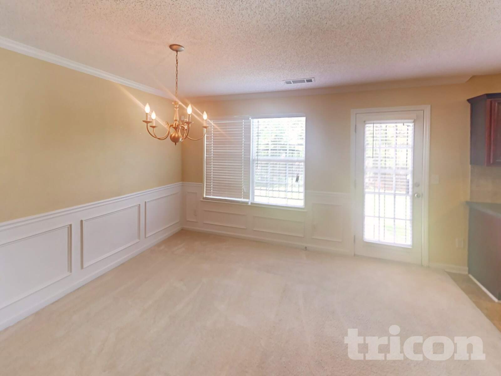 Building Photo - 5853 Sepulveda Ln