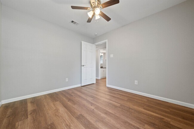 Building Photo - 12203 Ryewater Dr