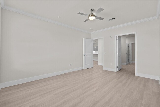 Building Photo - 540 Hobbs Rd