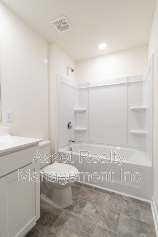 Building Photo - 2019 Southwood Cir
