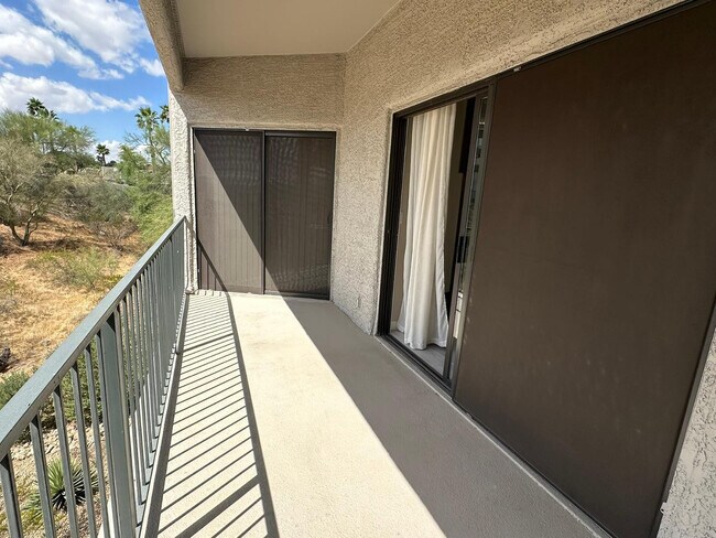 Building Photo - 10401 N Saguaro Blvd