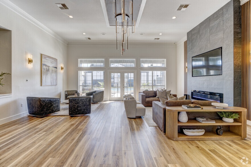 Clubhouse - The Aria