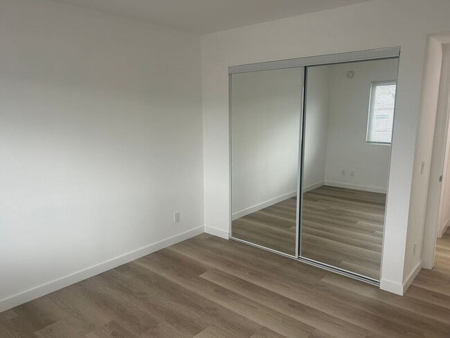 Building Photo - 8603 Fenwick St