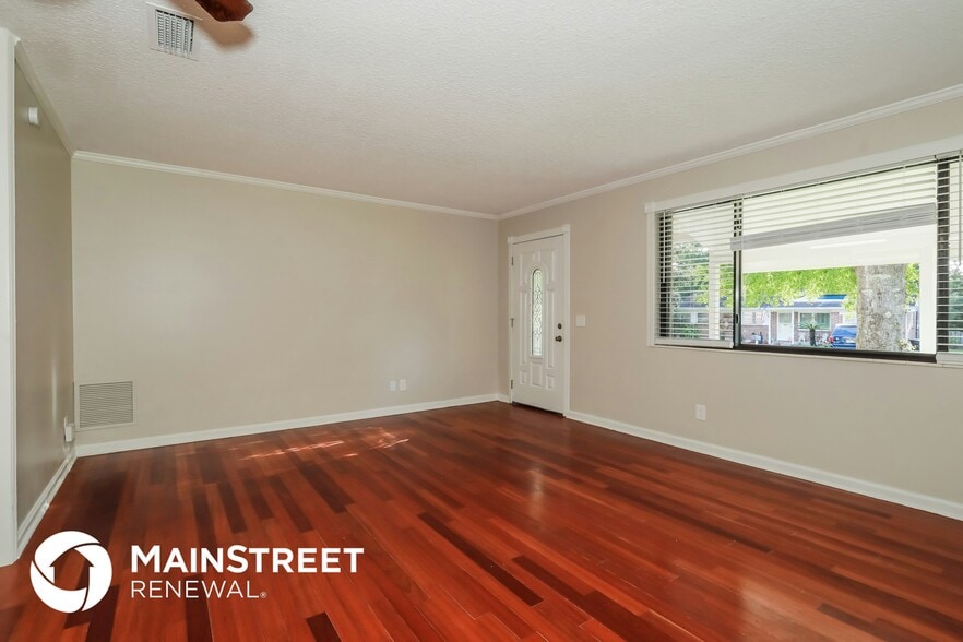 Building Photo - 1706 Grove Park Dr