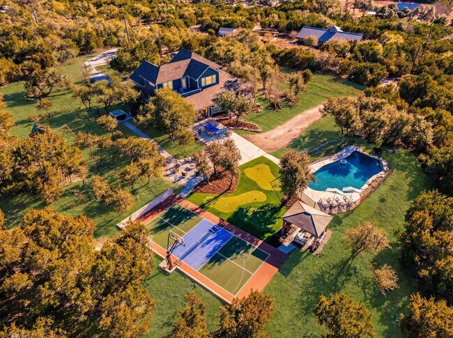 Building Photo - 13420 Trail Driver St