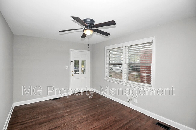 Building Photo - 1419 Herrin Ave