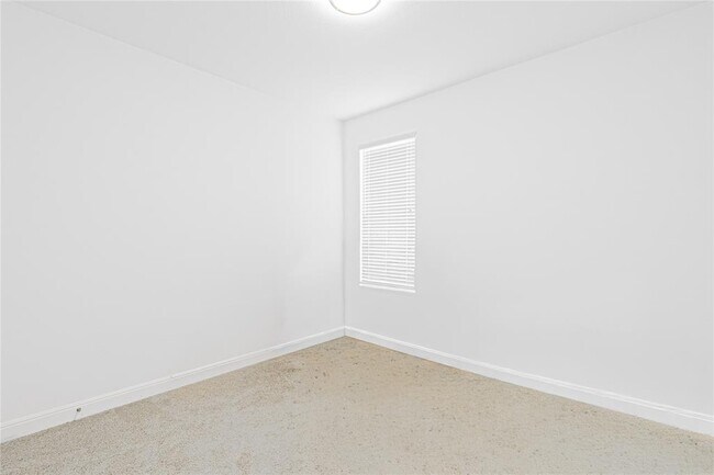 Building Photo - 3037 Sage Ranch Dr