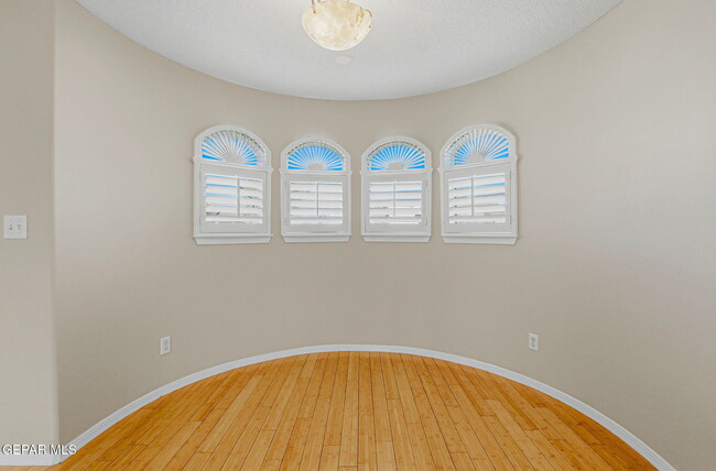 Building Photo - 6398 Franklin Summit Drive