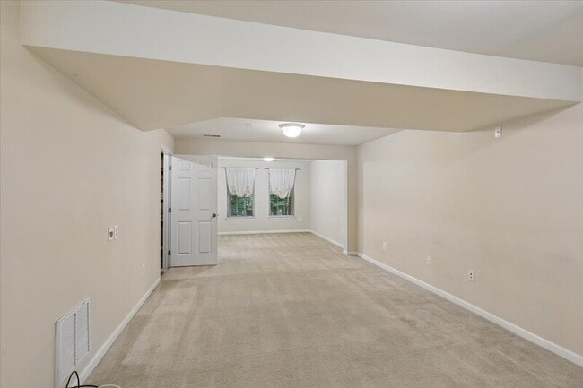 Building Photo - 5206 Wyndholme Cir