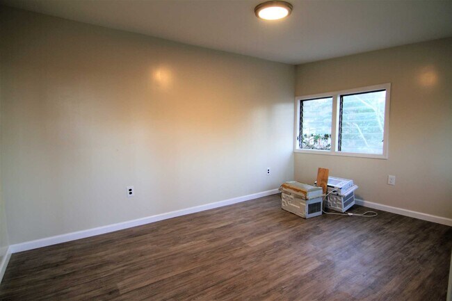 Building Photo - 71 Miller Rd