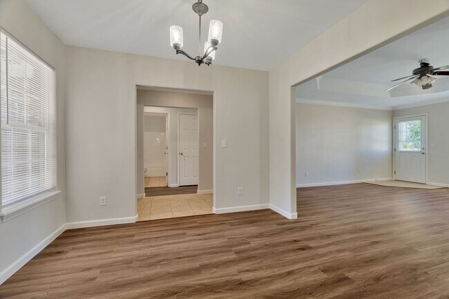 Building Photo - Beautiful 4-bedroom 2 bath Home in Bentonville!
