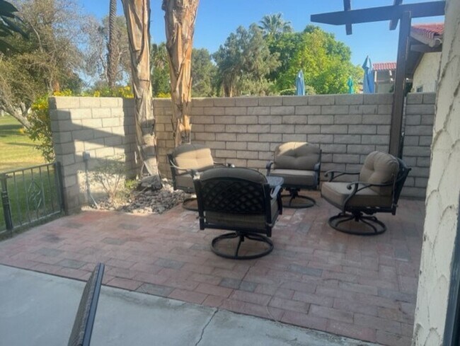 Building Photo - 3 Bed / 2 Bath House at INDIAN PALMS CC** ...