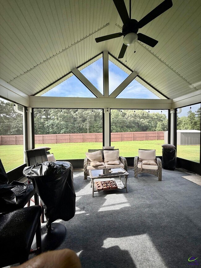 Building Photo - 404 Bella Notte Cir