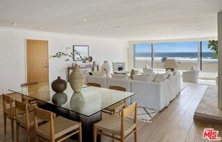 Building Photo - 3412 Ocean Front Walk