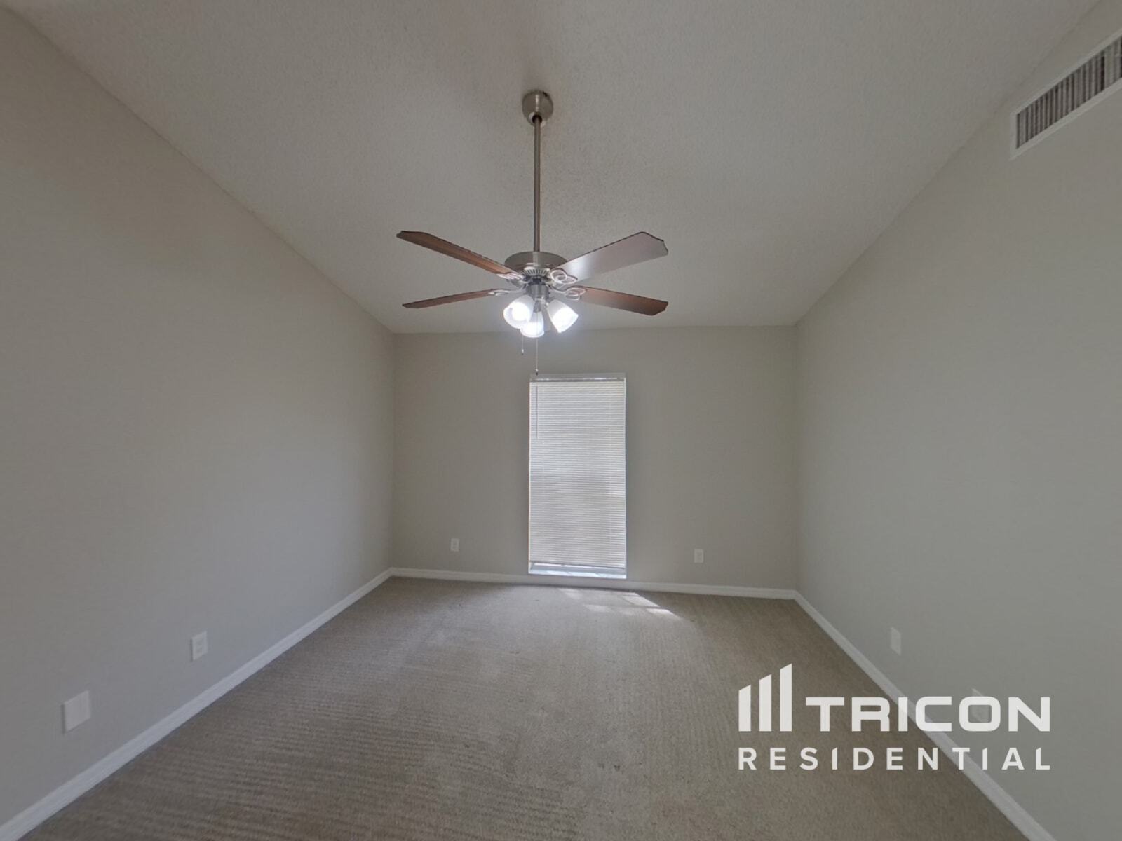 Building Photo - 1624 Crossridge Dr