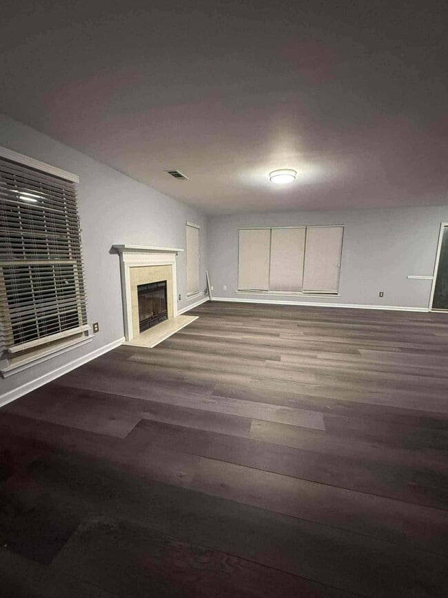 Building Photo - 5150 Harbins Point Ln NW