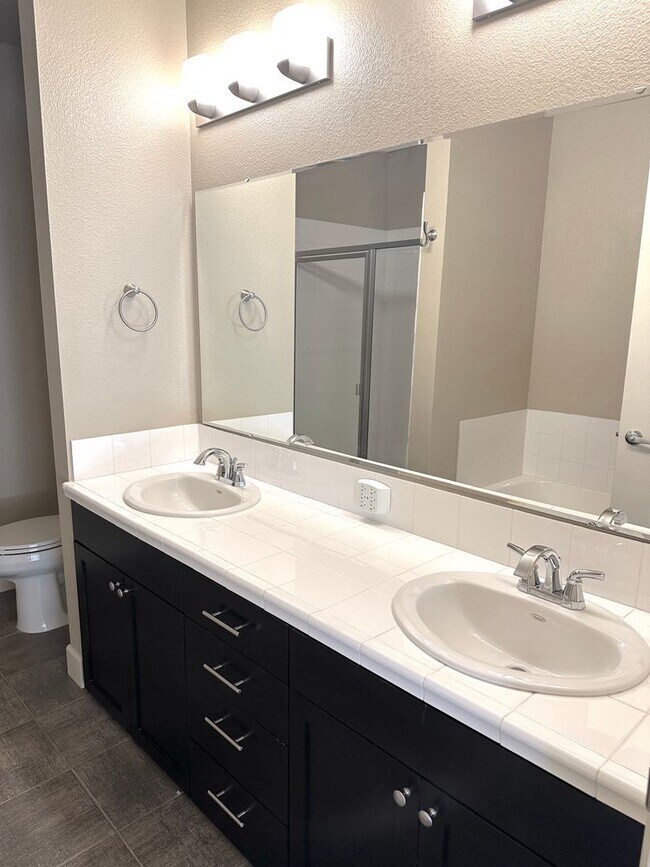 Building Photo - Downtown Boise Condo Living