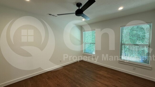 Building Photo - 9351 Angora St