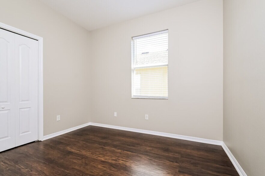 Building Photo - 408 Thicket Crest Rd