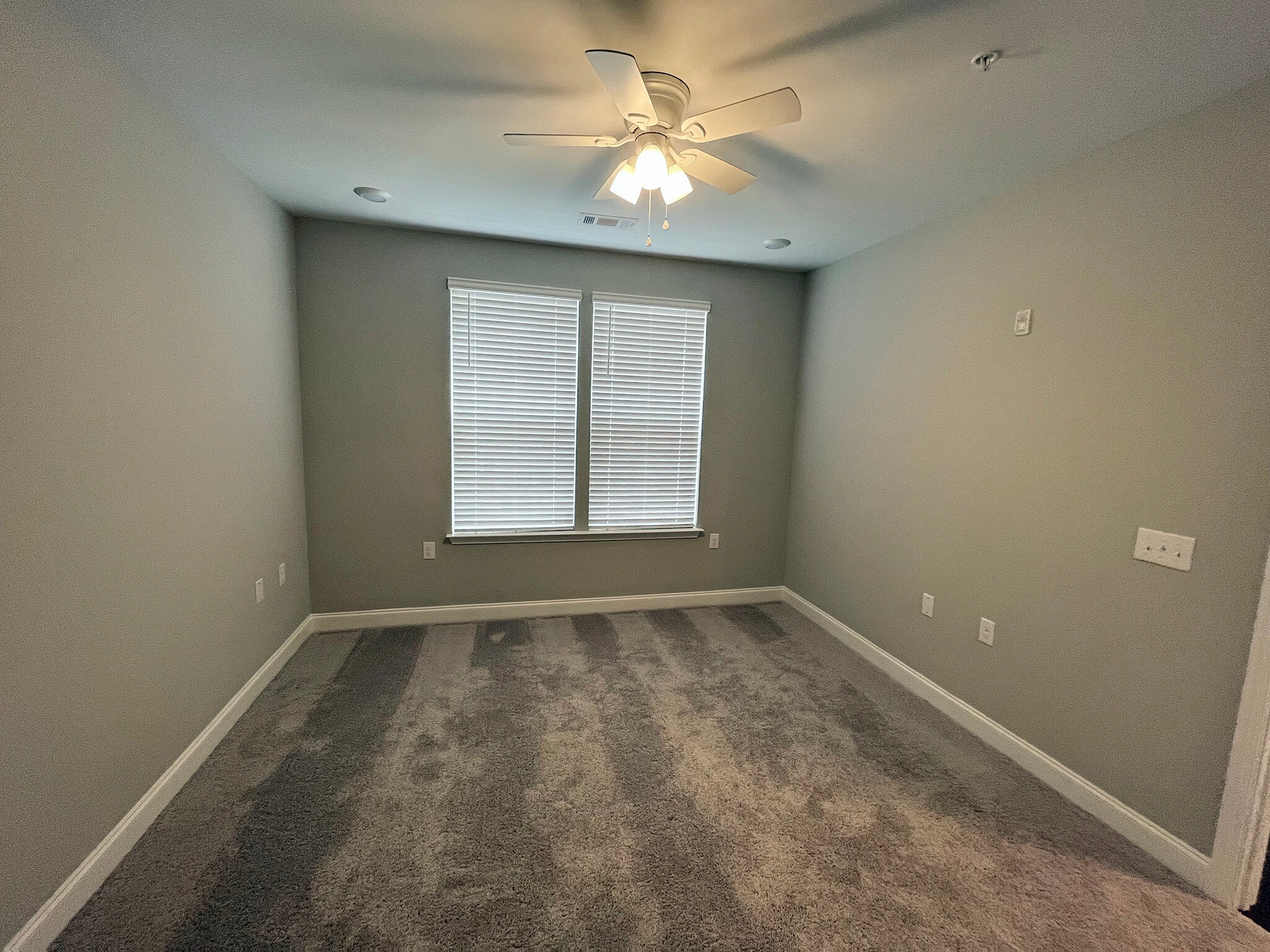 Bedroom 1 - 4000 Shadow Green Dr