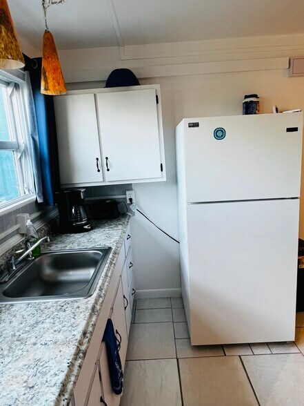 Building Photo - 514 University Blvd