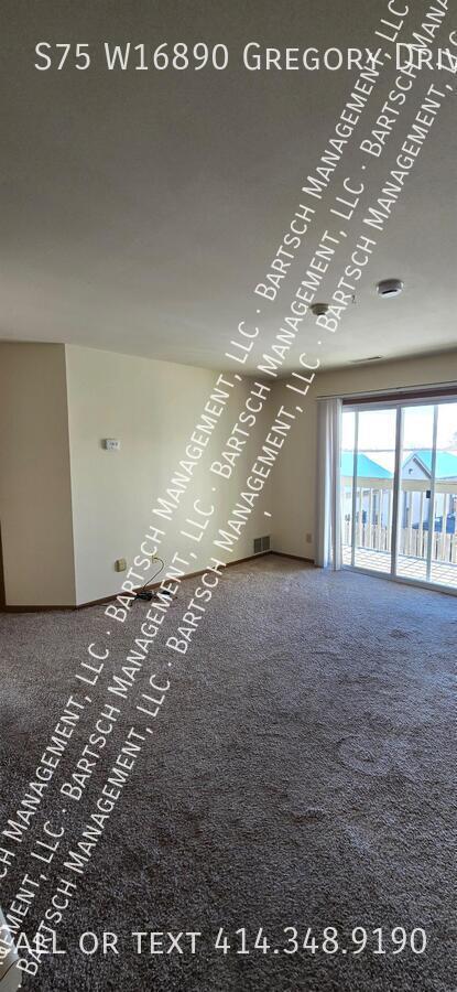 Building Photo - S75W16890-W16890 Gregory Dr