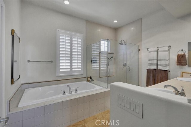 Building Photo - 5649 Como Cir